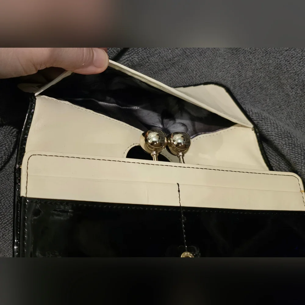 Ted Baker Women’s Black Patent Leather Bobble Matinee Wallet Gold Accents - Picture 3 of 11